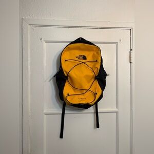 listing-status-banner